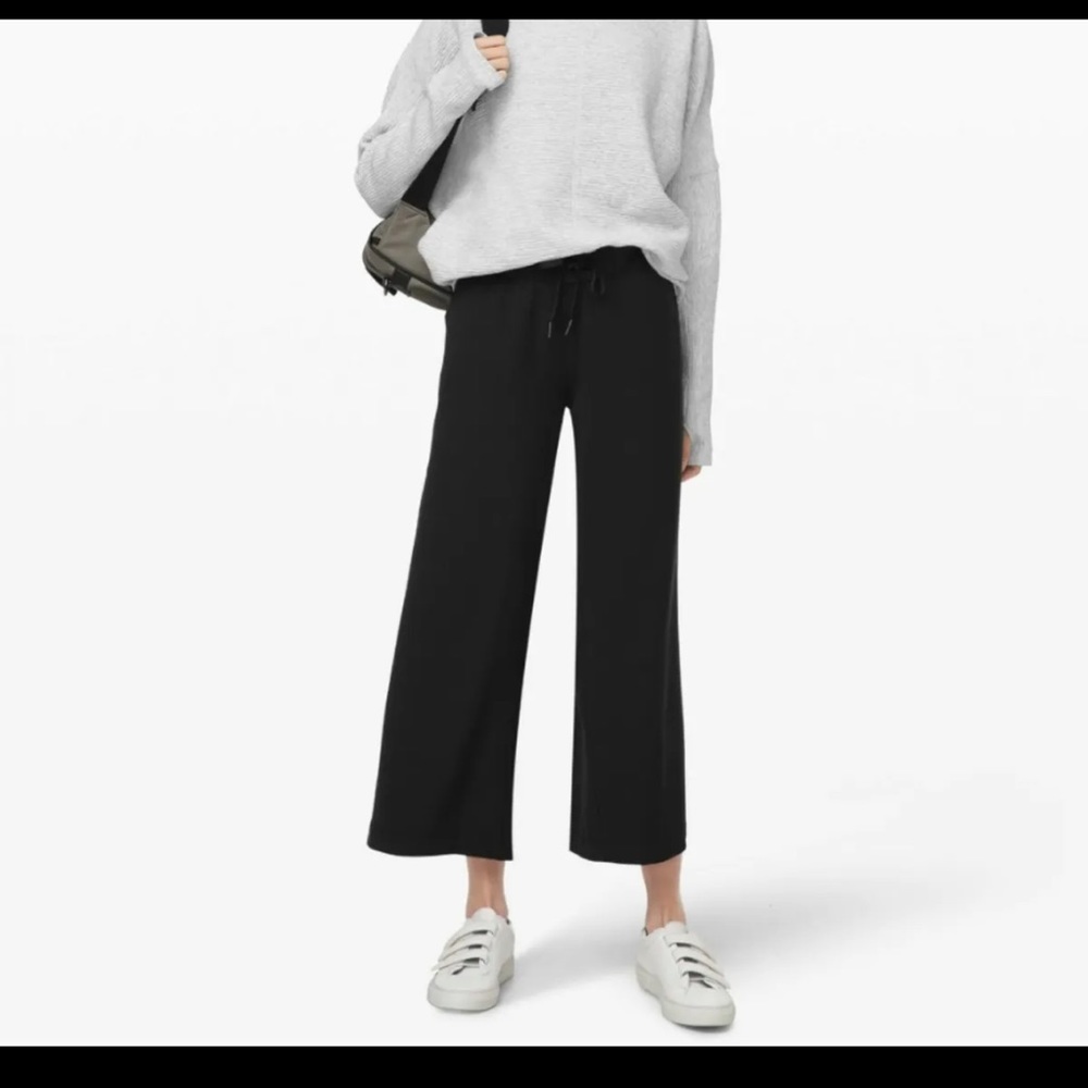 Lululemon On The Fly Wide Leg Pants - Black